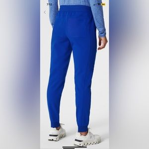 On call scrub jogger